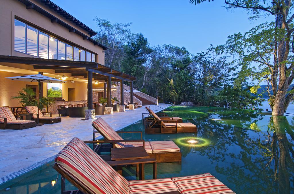 Las Lagunas Boutique Hotel Flores Exterior foto
